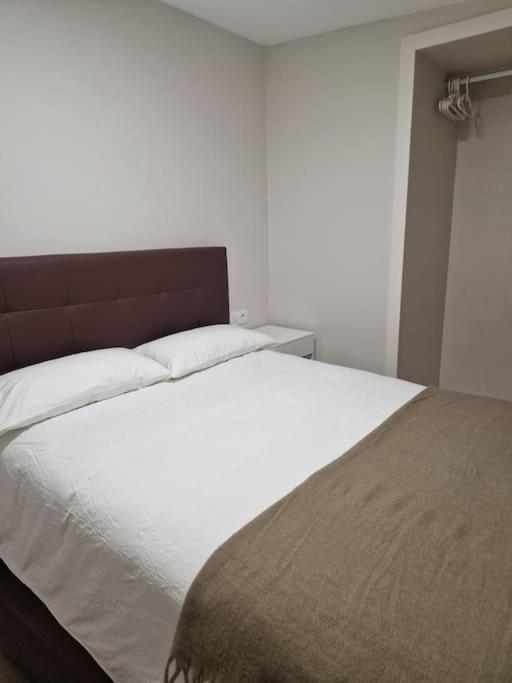 Apartament Atico Cork Vigo Zewnętrze zdjęcie